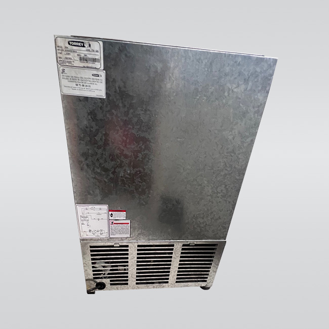 Refrigerador bajo mostrador o minibar Torrey RM-100G