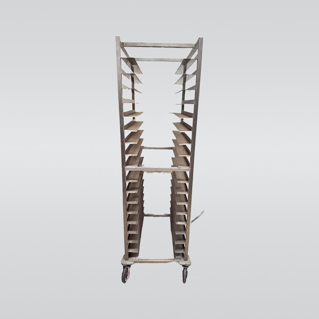 RACK DE ACERO INOXIDABLE PARA 18 CHAROLAS